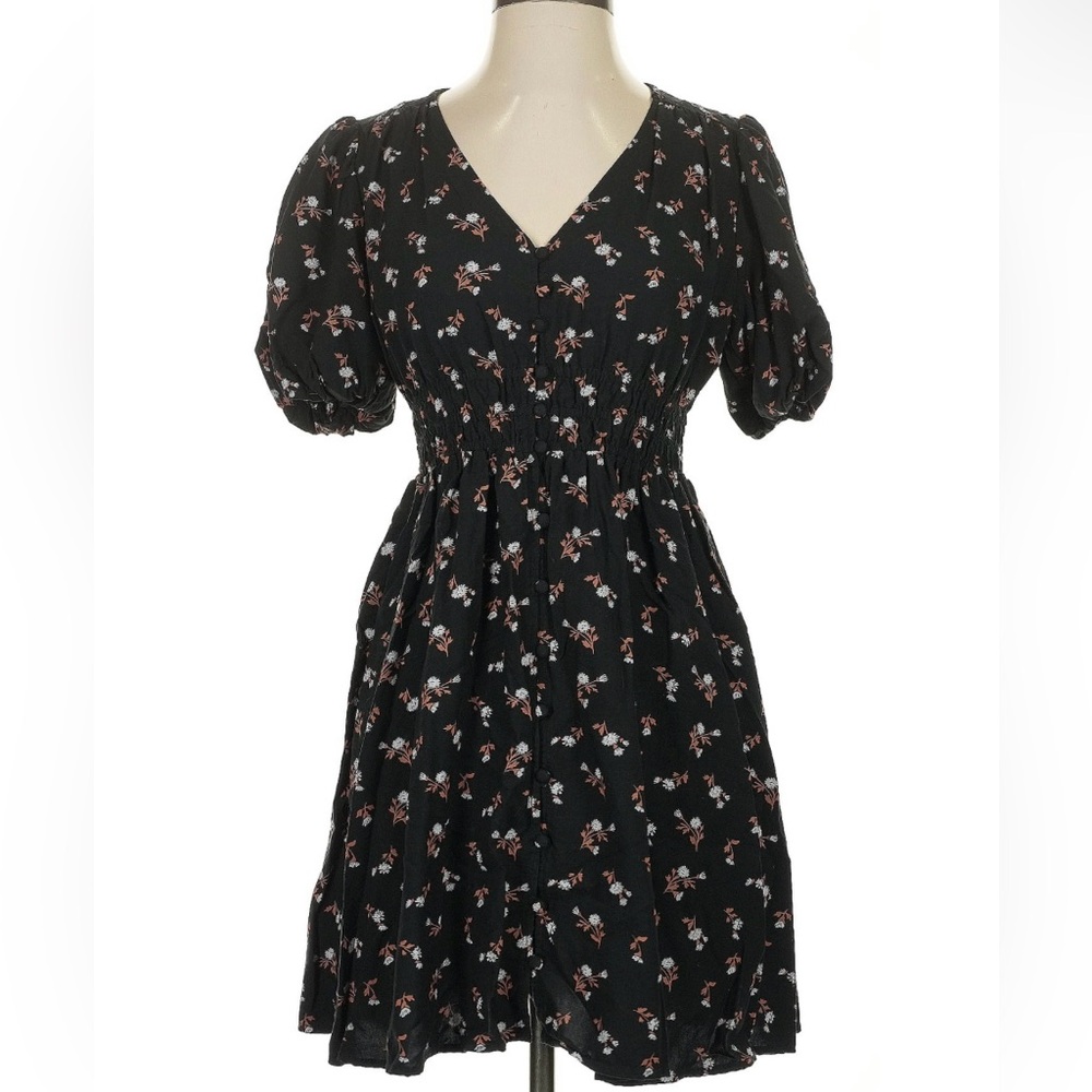 Madewell V neck short floral dress with pockets!